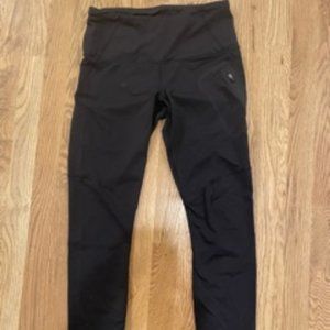 lululemon Black Luxtreme High-Rise Crop 25" Size 6